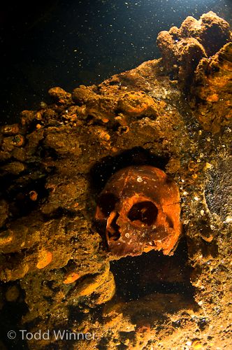 chuuk lagoon underwater wreck