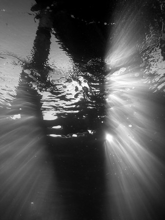 underwater photography with light rays