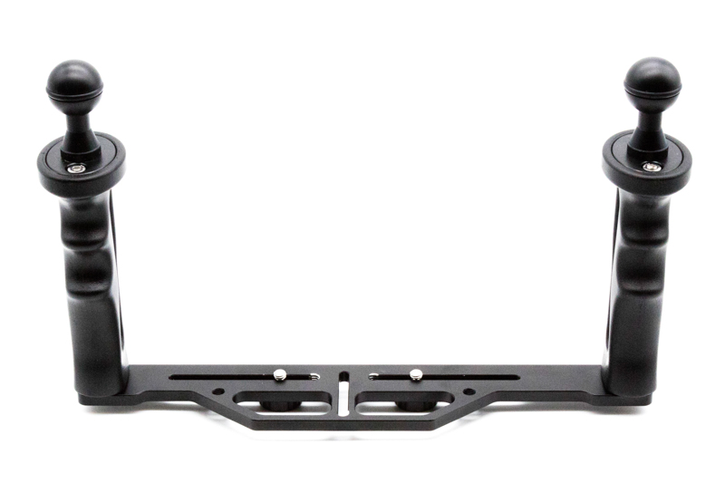 Dual handle tray system with included 1” ball mounts