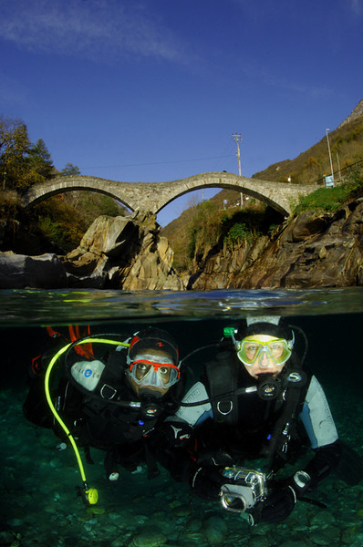 split over-under underwater photo