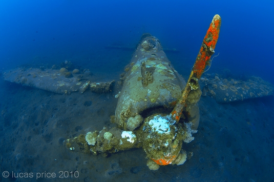 zero wreck, papua new guinea