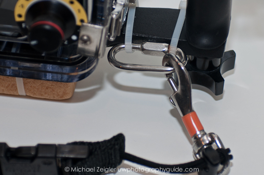 Connection to the housing Shore Diving