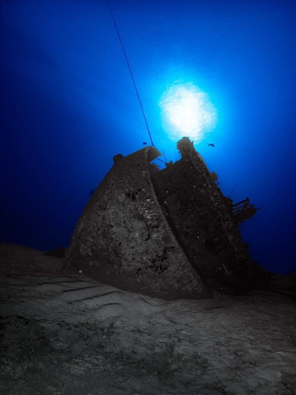 Wreck photo by Travis McElveen. Olympus TG-5, Olympus housing, Kraken KRL-02 wet wide angle lens, dual YS-03 strobes. 4.5mm focal length, 1/640 sec, f/2.8, ISO 100.