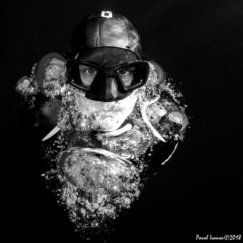 B/W Portrait of freediver. Olympus TG-5, Olympus housing, Olympus PTWC-01 wet wide angle lens, iDiving video lights. 4.5mm focal length, ISO 100, 1/320 sec, f/2.8.
