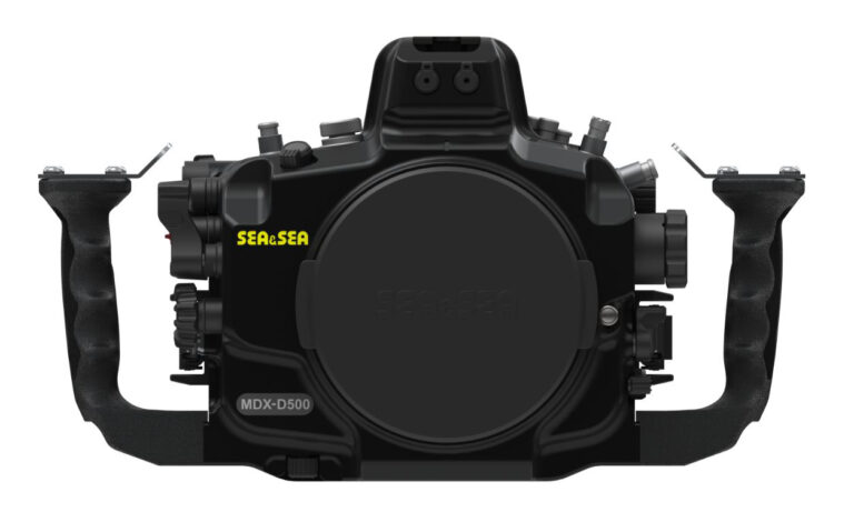 Sea & Sea MDX-D500 Underwater Housing Overview MDX-D500-FRONT