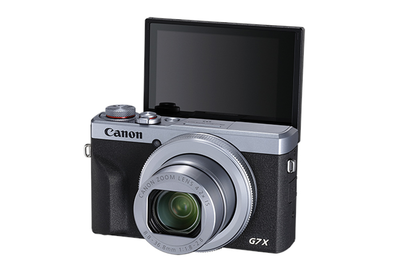 G7X Mark III's 3 inch touch screen LCD can be flipped up 180 degrees for selfies