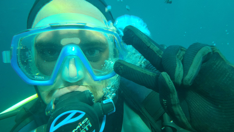 Selfie Mode with the Kraken App and the Kraken KRH07 Kraken Smartphone Housing Selfie Mode with the Kraken App and the Kraken KRH07 Kraken Smartphone Housing