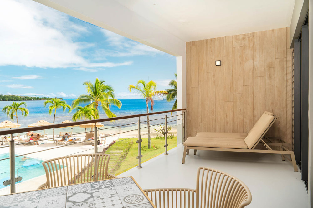 cooks bay resort room balcony upper level