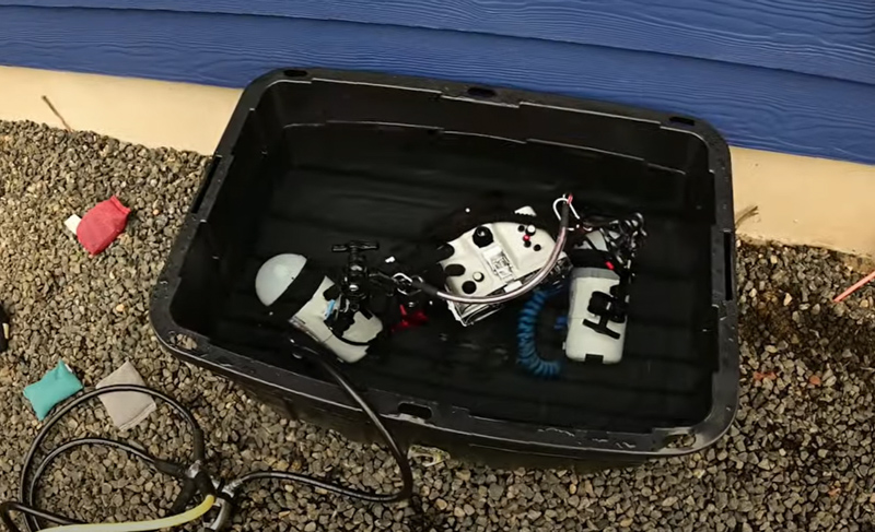 Soaking a Housing Soaking a Housing